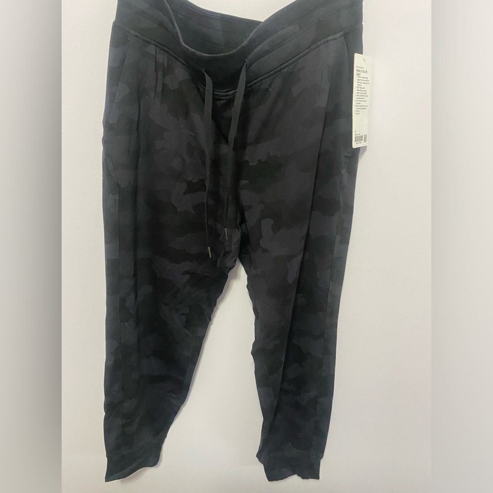 Lululemon Ready to Rulu joggers